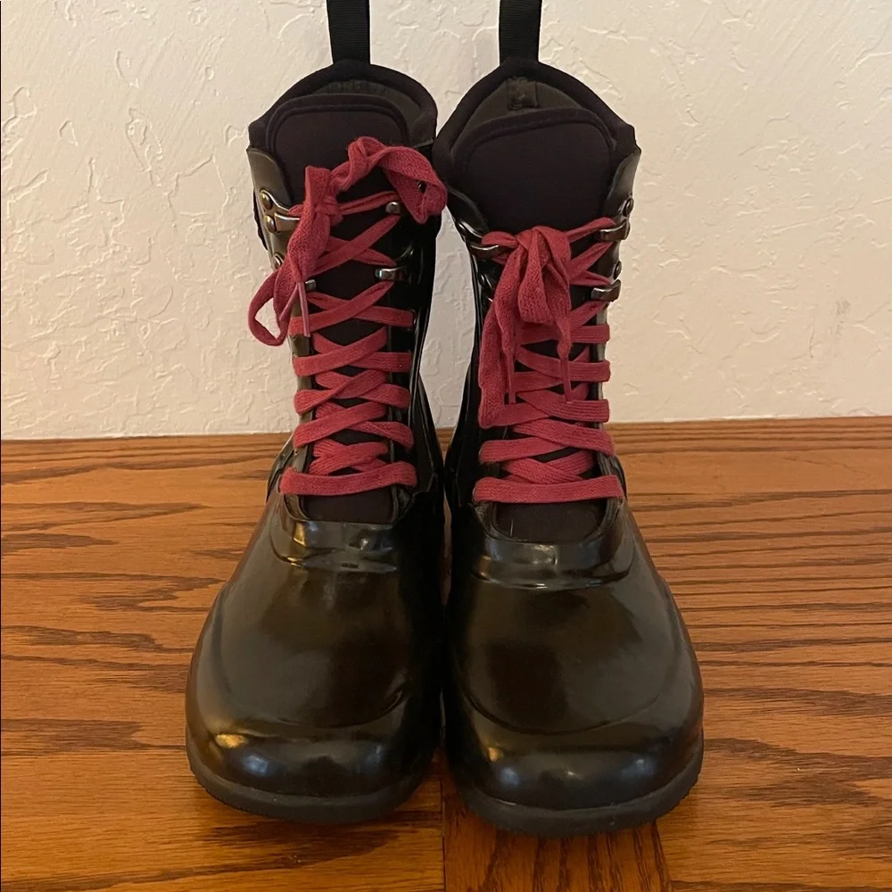 Bogs Boots Women's Size 6 Sidney Solid Neo Tech Black Lace Up Rubber Combat Rain